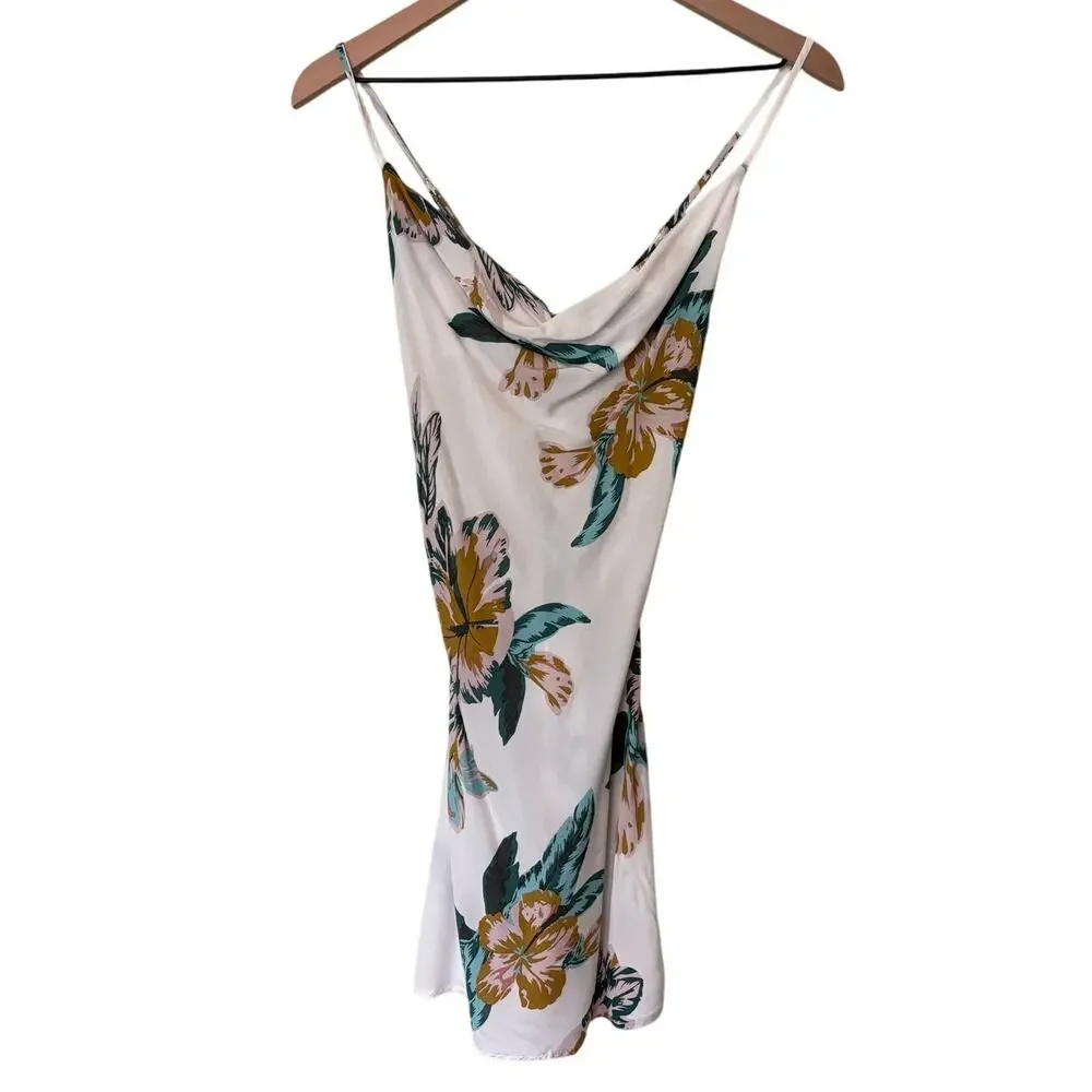 Le Salty Label Mini White Floral Dress Medium - Picture 4 of 12